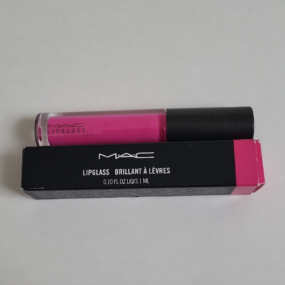 MAC Cosmetics Lipglass in Bold Pink